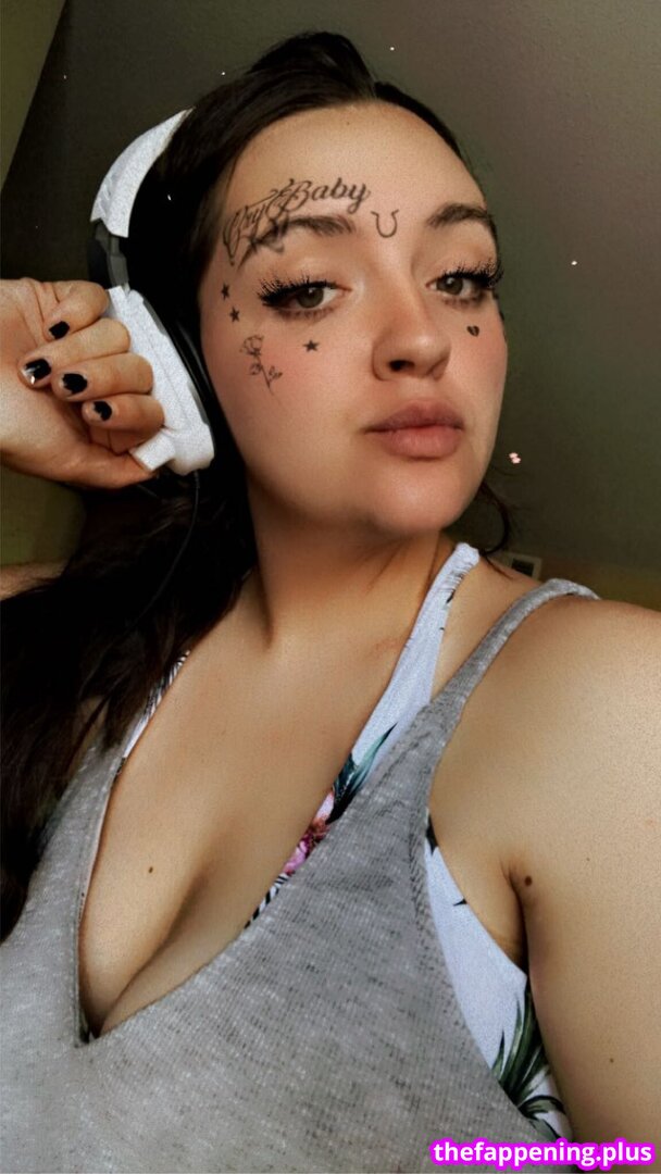 https: / oohkarla / oohkarlalala Çıplak OnlyFans Fotoğrafı #23