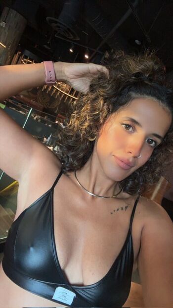 Full leaked Oshi az private onlyfans photo