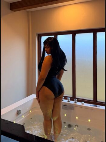 Full leaked Oshiiiiika private onlyfans photo