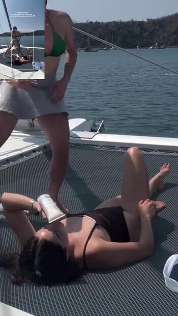 Full leaked Osiris mendez page private onlyfans photo