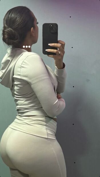 Full leaked Osmaadoll private onlyfans photo