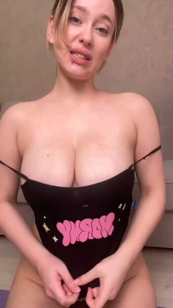 Full leaked Ovelymila private onlyfans photo