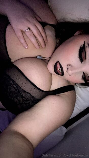 Full leaked Oxchloebearxo private onlyfans photo