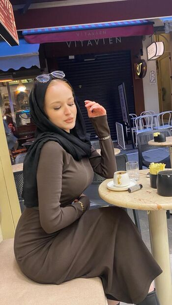 Full leaked Ozlemylzz private onlyfans photo