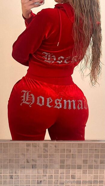 Full leaked Poh  page private onlyfans photo