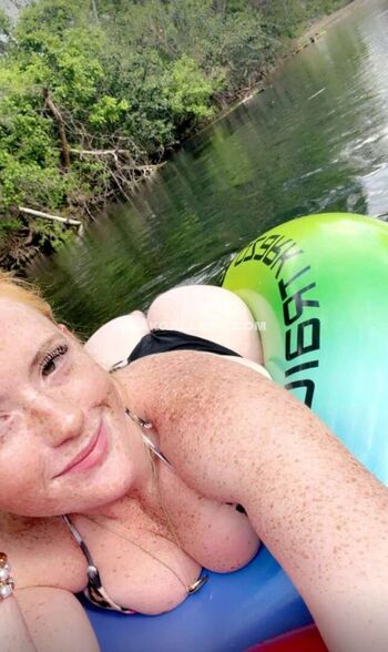 Full leaked Paigehenn private photo