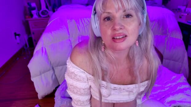 Full leaked Paintedrose private onlyfans photo