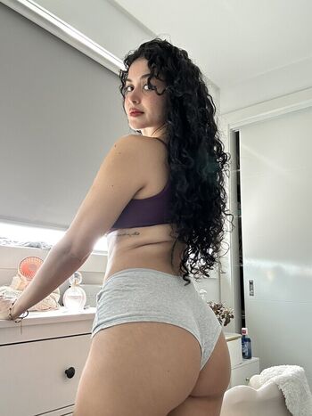Full leaked Paisleelady private photo