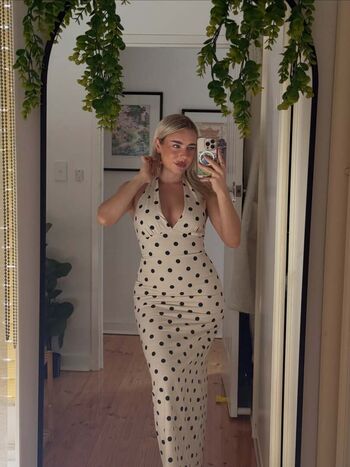 Full leaked Paladinamber page private onlyfans photo