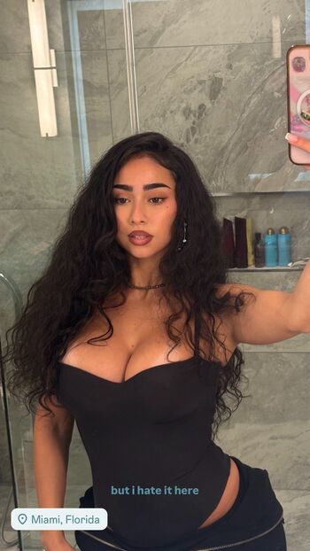 Paloma Mami