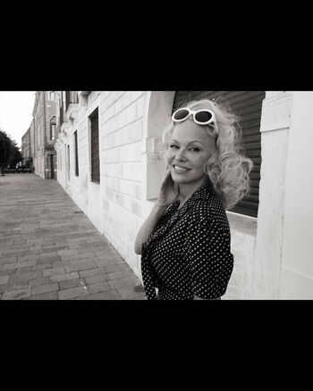 Full leaked Pamela anderson page private photo