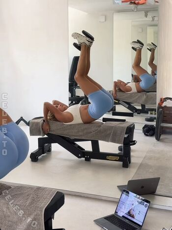 Full leaked Pamela reif private photo