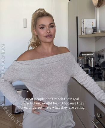 Full leaked Pamela reif private photo
