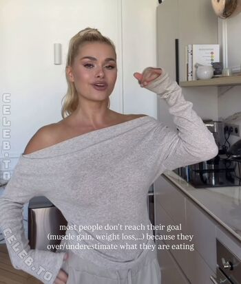Full leaked Pamela reif private photo