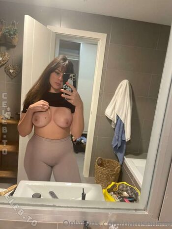 Full leaked Pamsnusnu private onlyfans photo