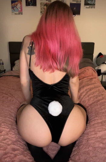 Full leaked Pandahugz private onlyfans photo