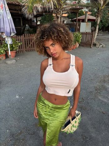 Full leaked Paola locatelli private onlyfans photo