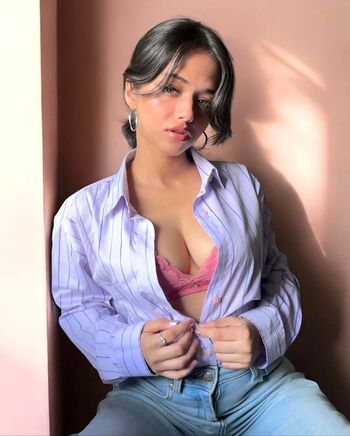 Full leaked Papeeha jha private photo