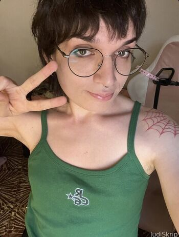 Full leaked Paprika trap private photo