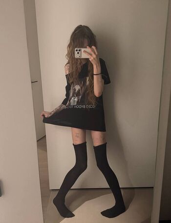 Full leaked Paradoxy private onlyfans photo