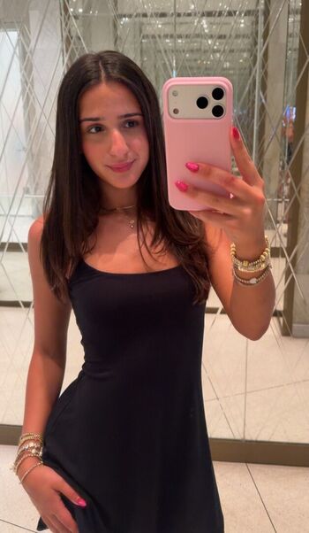 Full leaked Pardiss carello  page private photo