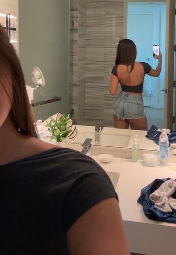 Full leaked Pardiss carello  page private photo