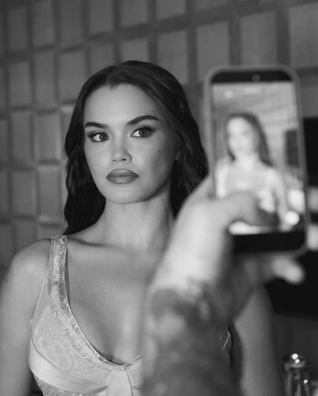 Full leaked Paris berelc private onlyfans photo