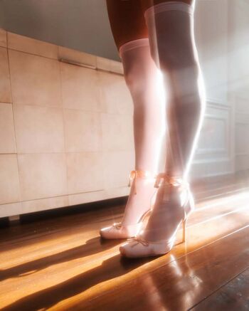 Full leaked Paris hilton page private onlyfans photo