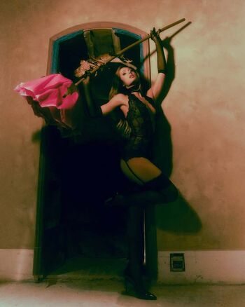 Full leaked Paris hilton page private onlyfans photo