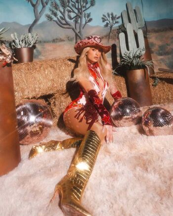Paris Hilton