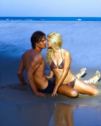 Full leaked Paris hilton page private photo