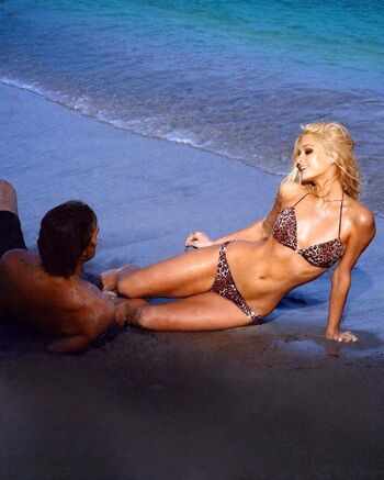 Full leaked Paris hilton page private photo