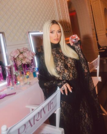 Full leaked Paris hilton private photo