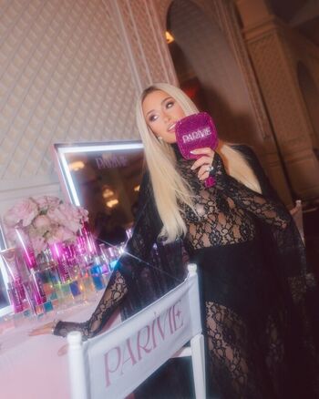 Full leaked Paris hilton private photo