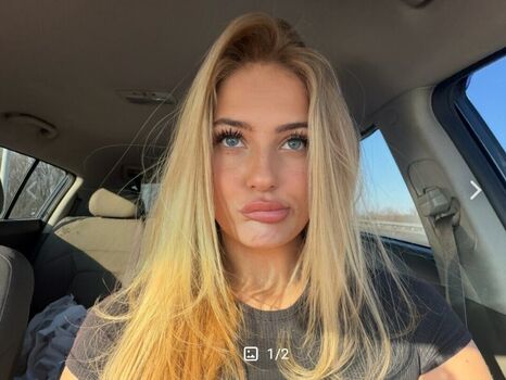 Full leaked Parisangel private onlyfans photo