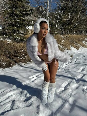 Full leaked Parker mckenna posey page private onlyfans photo