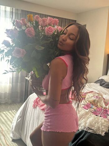 Full leaked Parker mckenna posey page private onlyfans photo