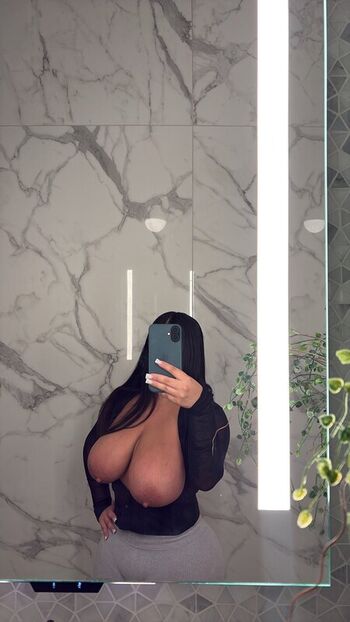 Full leaked Parlayprincesa private photo