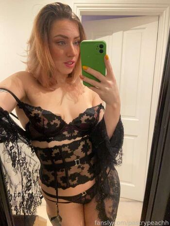 Full leaked Pastry peach private onlyfans photo