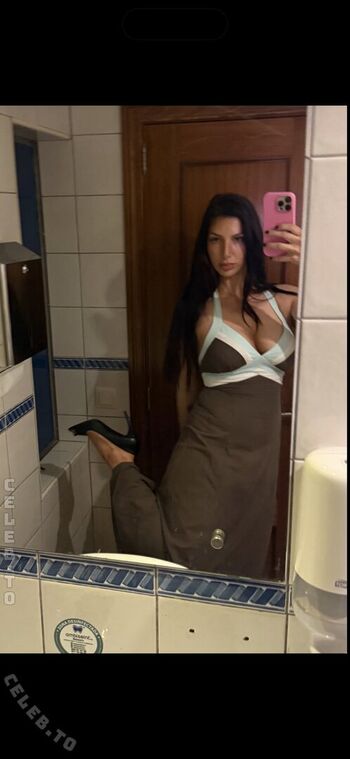 Full leaked Pati valpati private photo