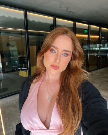 Full leaked Paula abath private onlyfans photo