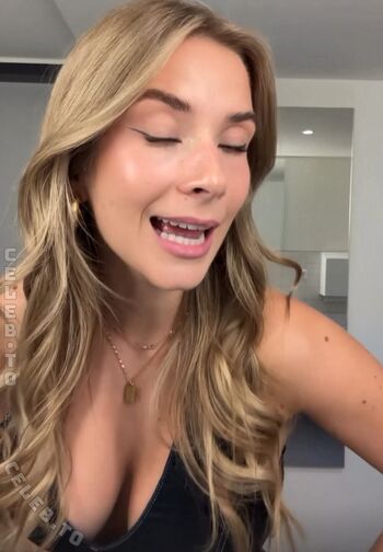 Full leaked Paula doeringer page private photo