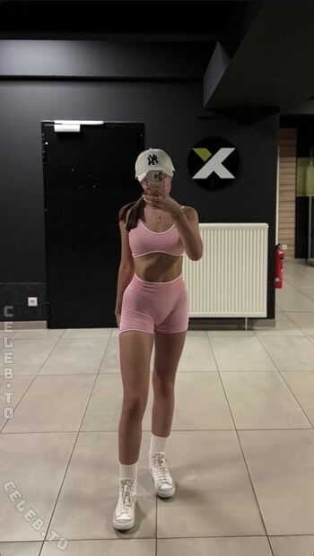 Full leaked Paula hfa page private photo