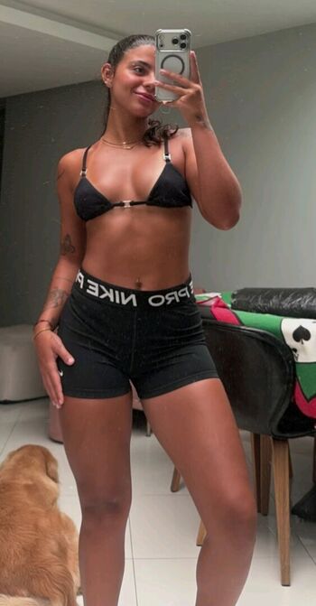 Paula Nobre