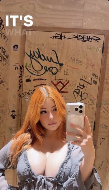 Full leaked Paulaeal private photo
