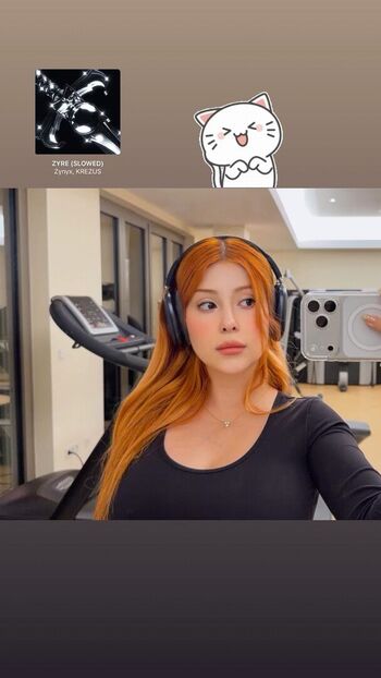 Full leaked Paulaeal page private onlyfans photo