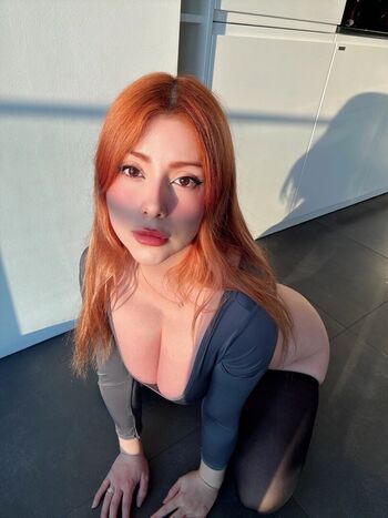 Full leaked Paulaeal page private onlyfans photo