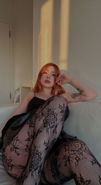 Full leaked Paulaeal private onlyfans photo