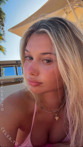 Full leaked Paulagze private onlyfans photo