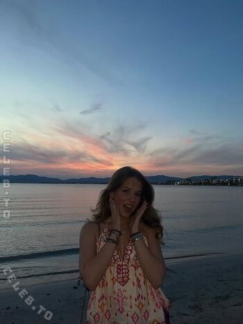 Full leaked Pauline gck private onlyfans photo